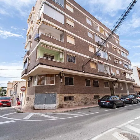 Apartamento Calle Helsinki 23, With 2 Bedrooms , 200 Meters From Locos *
