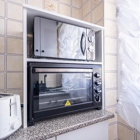 Apartamento Calle Helsinki 23, With 2 Bedrooms , 200 Meters From Locos *